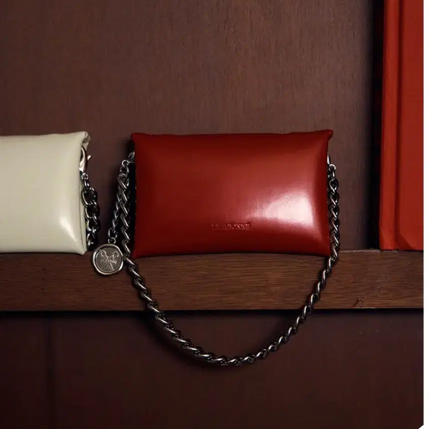 [BUNJANG] Red Card Wallet with Chain Strap / 카드지갑(레드)