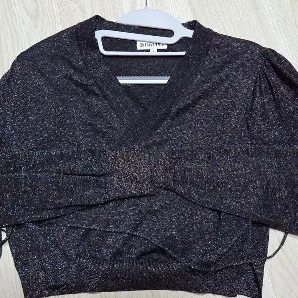[BUNJANG] Hapli Black Mother-of-Pearl Button Cardigan (Size S) / 하플리 빛있다가디건 블랙자개 s 팝니다