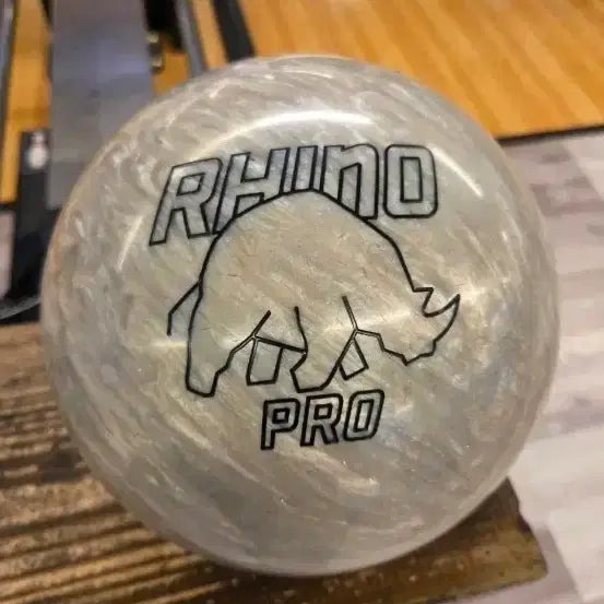 [BUNJANG] Brunswick Rhino Pro 15lb Bowling Ball - Ivory / (급처!) 브런스윅 아이보리 라이노 프로 15p,15파운드 볼링공 팝니다