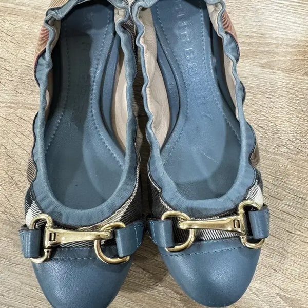 [BUNJANG] Burberry Flat Shoes Size 36 / (정품)버버리플랫슈즈 36