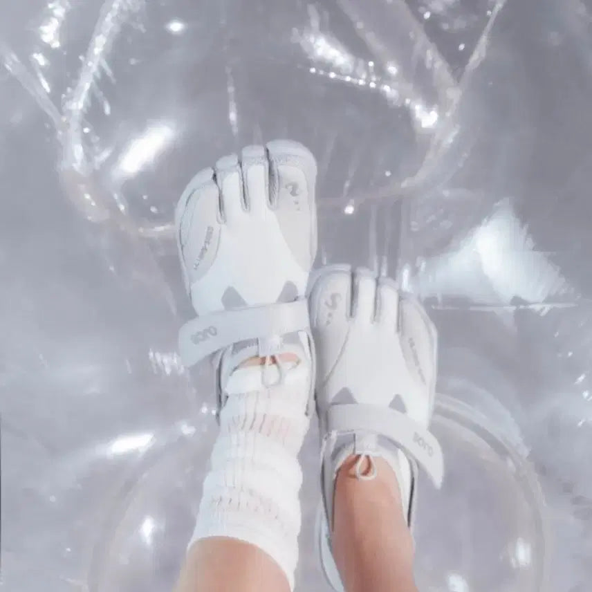 [BUNJANG] FILA x OJOS EZ SLIDE 2 Grey Sandals / FILA x OJOS EZ SLIDE 2 오호스 휠라 이지슬라이드 신발
