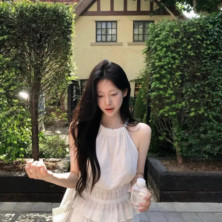[BUNJANG] TheWish Leeds Isabel Halter Blouse / 더위시 리즈 leeds 이자벨 홀터 블라우스 Isabel