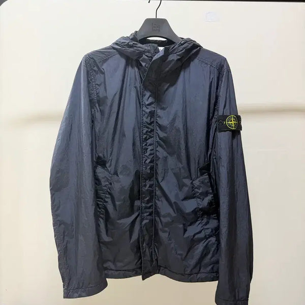 [BUNJANG] Stone Island Crinkle Reps Hooded Windbreaker FW24 / 스톤아일랜드 크링클랩스 후드 바람막이 24fw