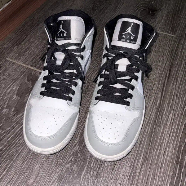 [BUNJANG] Air Jordan 1 Mid Light Smoke Grey Sneakers / 에어 조던 1 미드 라이트 스모크 그레이