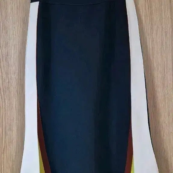 [BUNJANG] Navy Color Block Midi Skirt with Stretch Fabric / 나무그림 스판 스커트~통통55