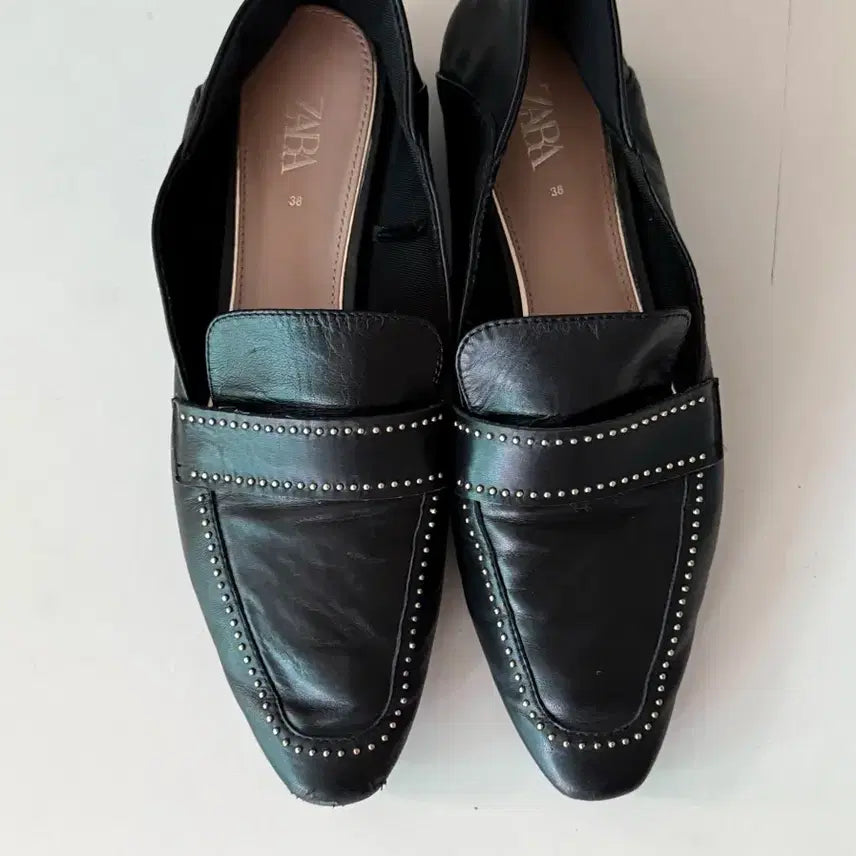 [BUNJANG] Zara Black Studded Leather Loafers / 자라의 블랙 스터드 가죽 로퍼