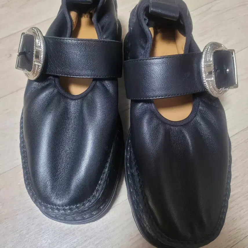 [BUNJANG] Toga Platform Mary Jane Shoes / 토가 플랫폼 메리제인