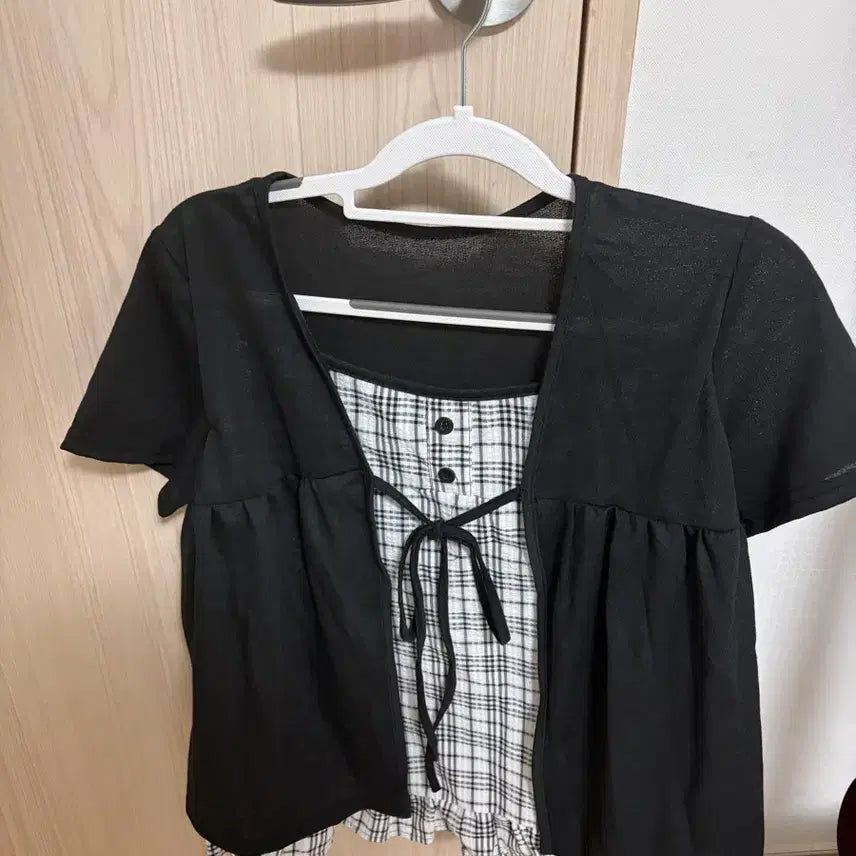[BUNJANG] Layered Blouse - Black and White Check / 새상품)일체형 레이어드 블라우스
