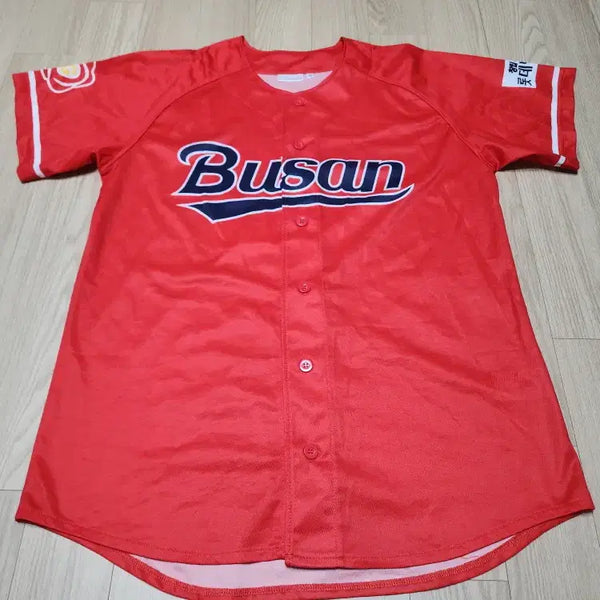 [BUNJANG] Lotte Giants Lee Dae-ho Retired Number 10 Baseball Jersey (Size 105) / 1. 롯데자이언츠 영구결번 10번 이대호 유니폼 사이즈 105