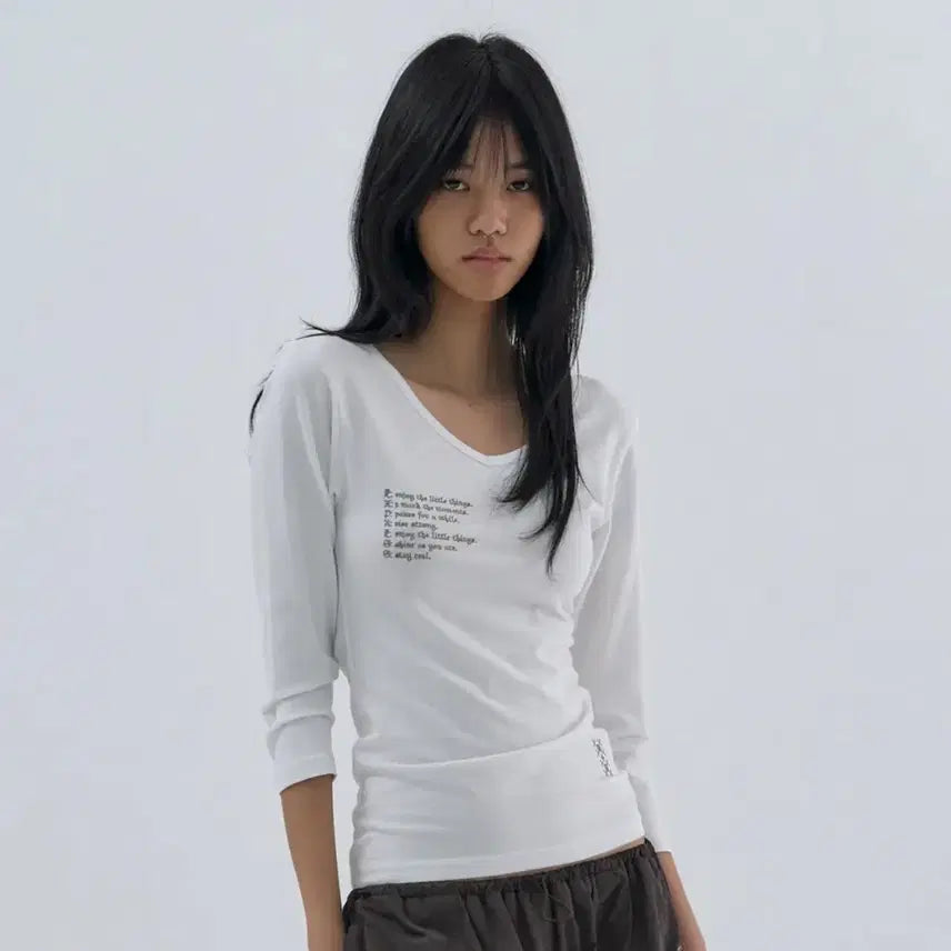 [BUNJANG] Wellbeing Express V-Neck 3/4 Sleeve T-Shirt White / 웰빙익스프레스 V neck 3/4 sleeve White