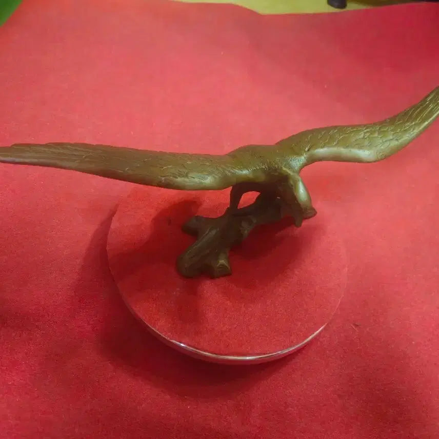 [BUNJANG] Vintage Brass Eagle Sculpture (Wing Span 44cm) / 빈티지 황동 통동 독수리 조각상 (날개 44cm)