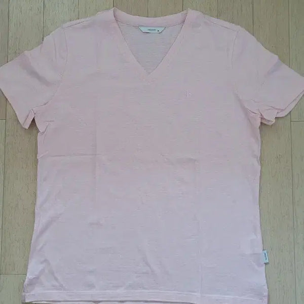 [BUNJANG] Hazzys V-Neck Short Sleeve T-Shirt / 헤지스 V넥 반팔 티셔츠