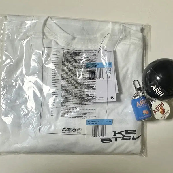 [BUNJANG] BTS x Nike Collaboration T-Shirt (Size M/100) with ARIH Keyring / BTS 방탄 나이키 콜라보 반팔티 M(100)+ ARIH키링