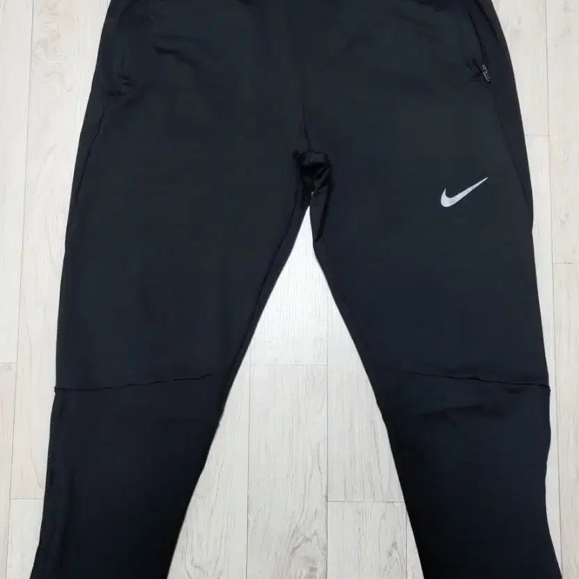 [BUNJANG] Nike Dri-FIT Training Running Pants M / (정품) 나이키 드라이핏 트레이닝  M  3계절용 러닝 팬츠