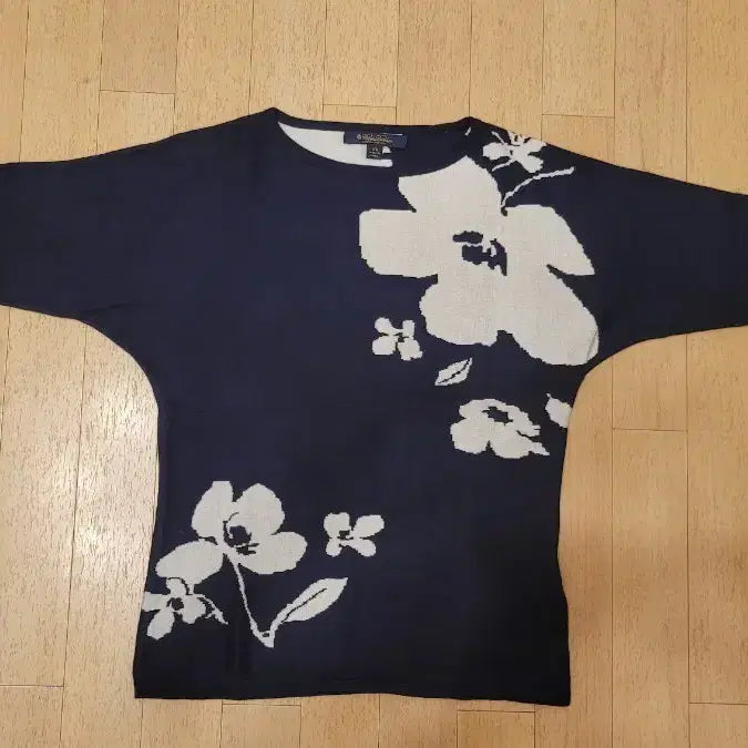 [BUNJANG] Brooks Brothers Women's Navy Flower Pattern Knit (New) / (새제품) 브룩스 브라더스 플라워 패턴 니트 네이비