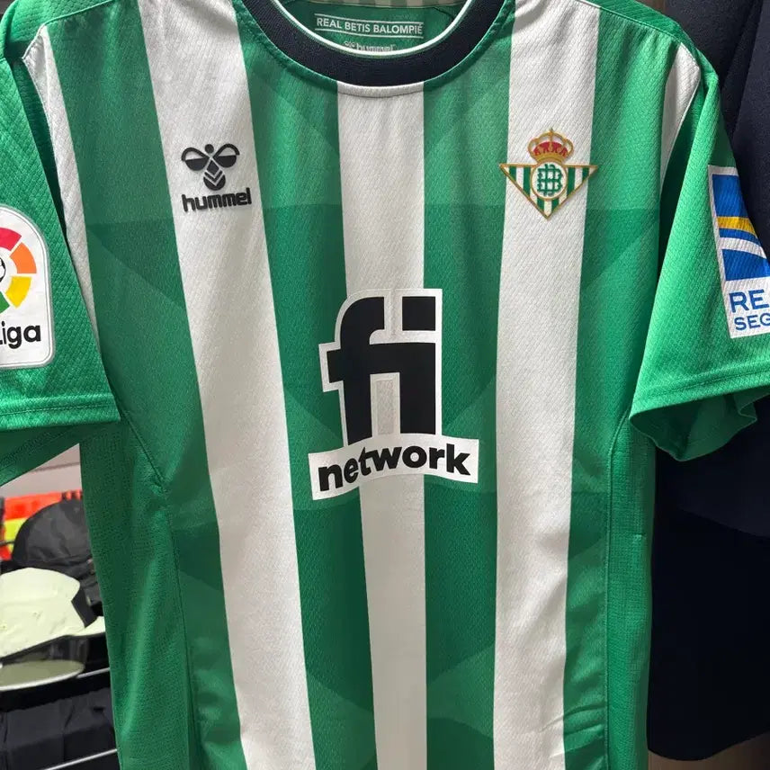 [BUNJANG] Hummel 22-23 Real Betis Home Kit Nabil Fekir Size L / 험멜 22-23 레알베티스 홈 킷 나빌 페키르 L사이즈