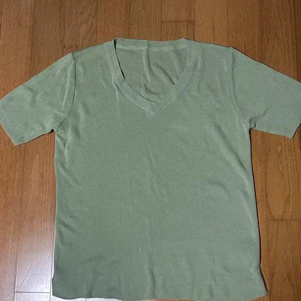 [BUNJANG] V-Neck Short Sleeve Knit Top / 브이넥반팔니트