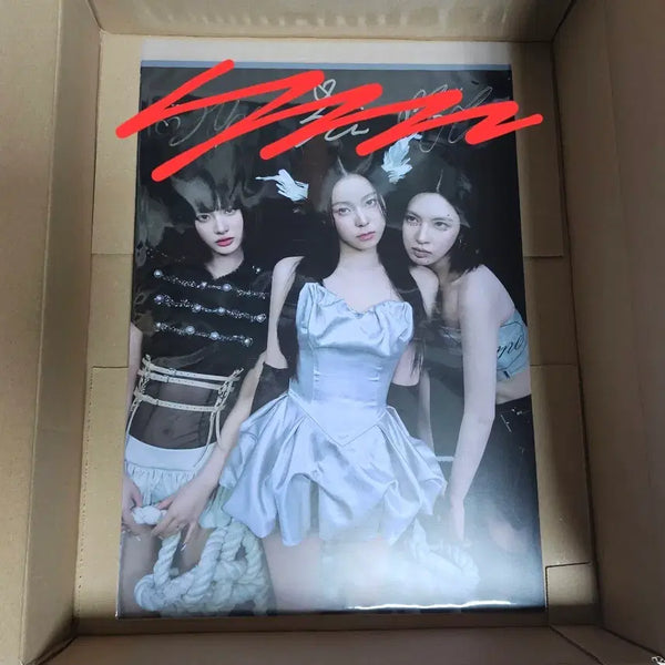[BUNJANG] NMIXX Heavy Serenades Signed Poster / 엔믹스 헤비세레나데 싸인 포스터