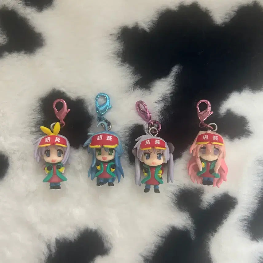 [BUNJANG] Lucky Star Cosplay Keychain Set (Tenchou Ver.) / 러키스타 코스프레 키홀더 4종 세트 점장 ver 피규어 키링 고전 스트랩