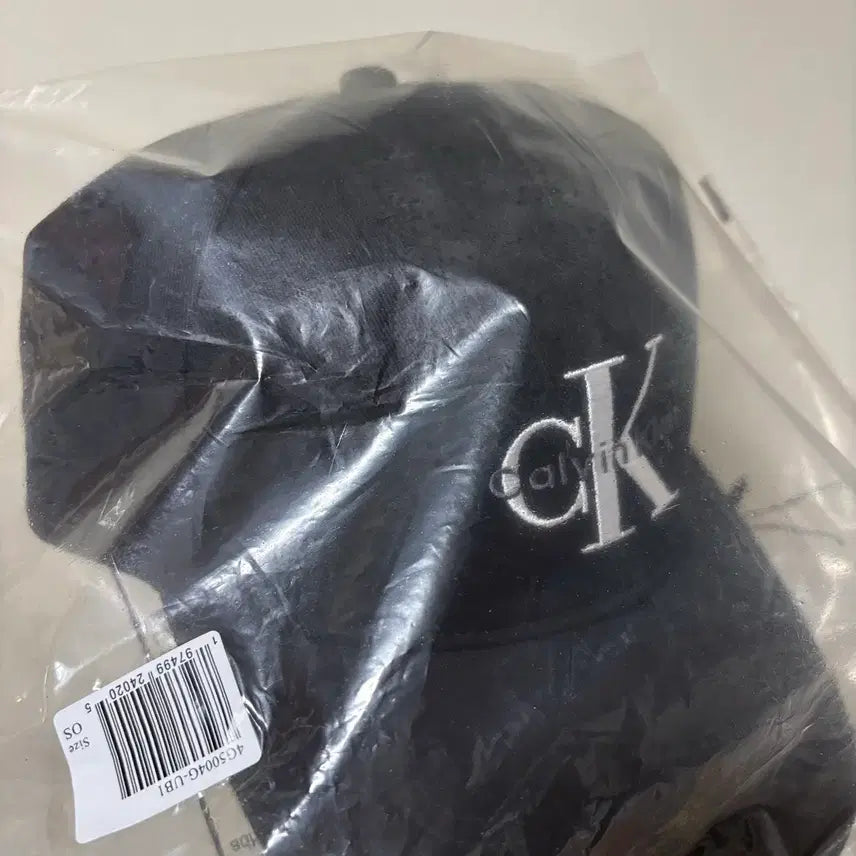 [BUNJANG] Calvin Klein Jeans CKJ Monogram Embroidery Ball Cap Black Unisex / 캘빈클라인 진 남녀공용 CKJ 모노그램 엠브로이더리 볼캡 블랙