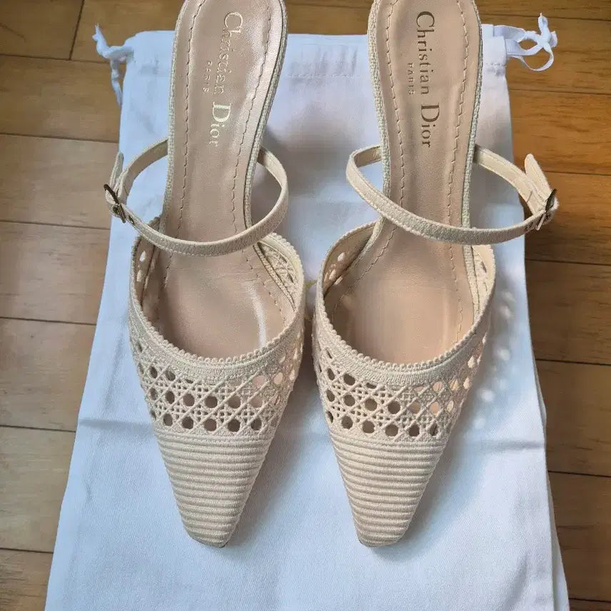 [BUNJANG] Dior Captures Mule Heels Mesh Punching Cannage Slingback Shoes Size 37 / 159만 구입) 디올 캡쳐 뮬 힐 메시 펀칭 까나쥬 슬링백 구두 37
