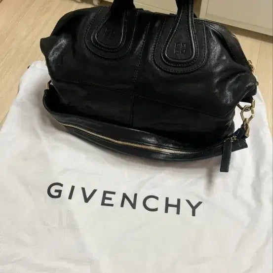 [BUNJANG] Givenchy Nightingale Black Medium Bag / 지방시 나이팅게일 블랙 미디엄 가방