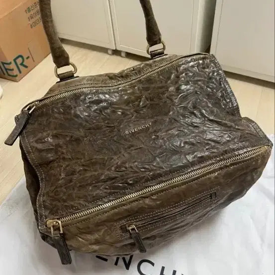 [BUNJANG] Givenchy Pandora Wrinkled Large Bag Grey Brown / 지방시 판도라 그레이브라운 링클 라지 가방