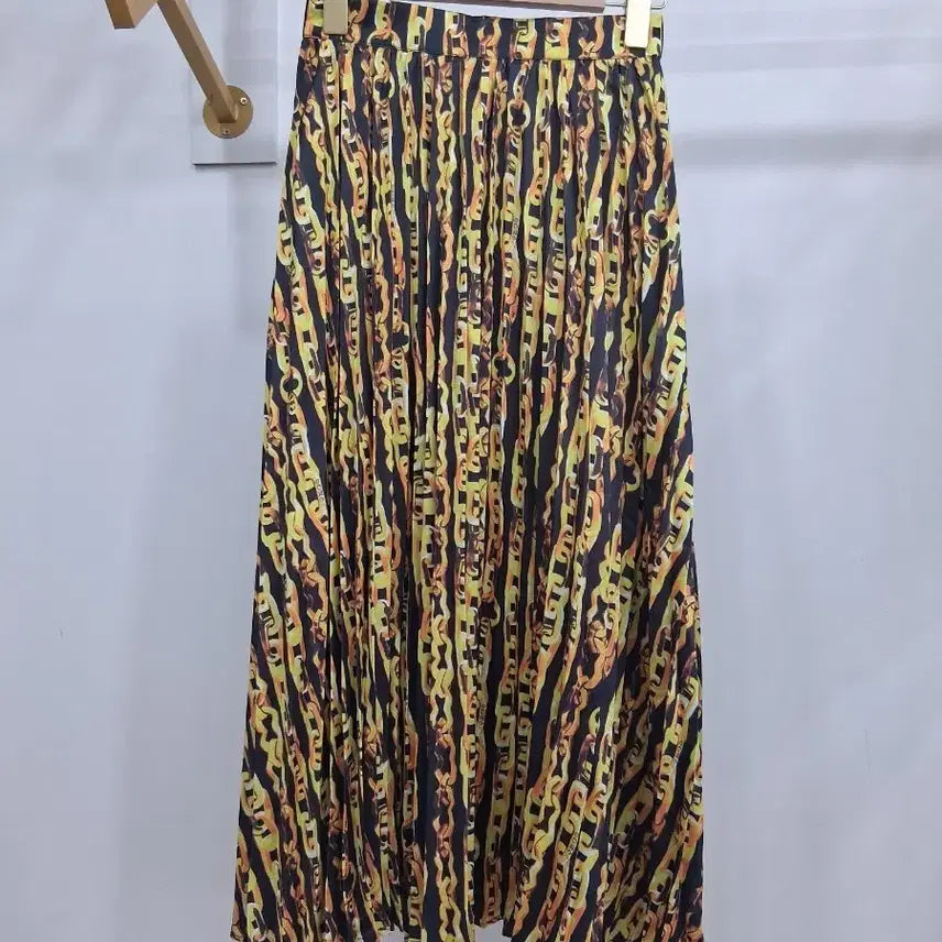 [BUNJANG] Women's Chain Pattern Skirt / 여성 스커트 체인 패턴