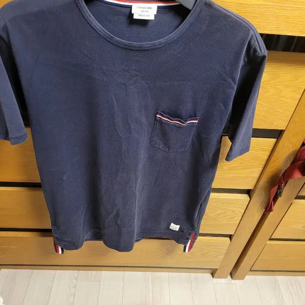 [BUNJANG] Thom Browne Navy T-Shirt with Chest Pocket / 톰브라운 반팔티