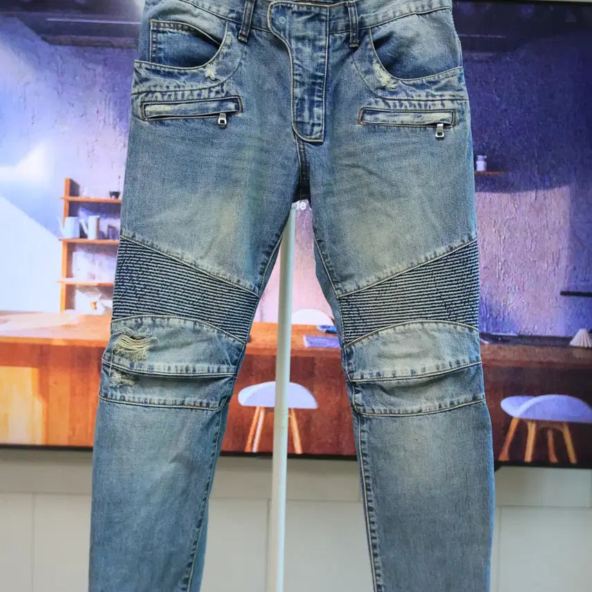 [BUNJANG] Balmain Biker Detail Denim Jeans / 발망 특유의 바이커 디테일 살아있는 데님