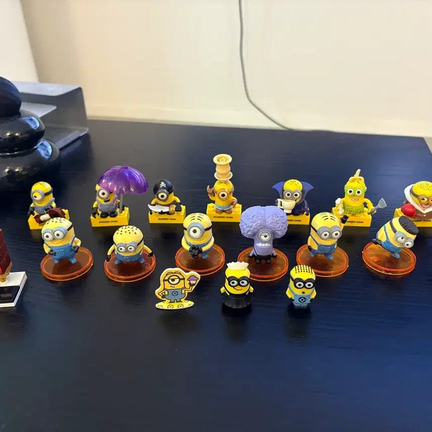 [BUNJANG] Minions Figures and Lego Bundle / 미니언즈 피규어 및 레고 일괄판매