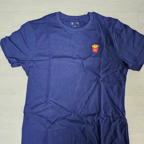 [BUNJANG] McDonald's x LCK Collaboration T-Shirt and Hat Set / 맥도날드 LCK콜라보 티 모자 세트