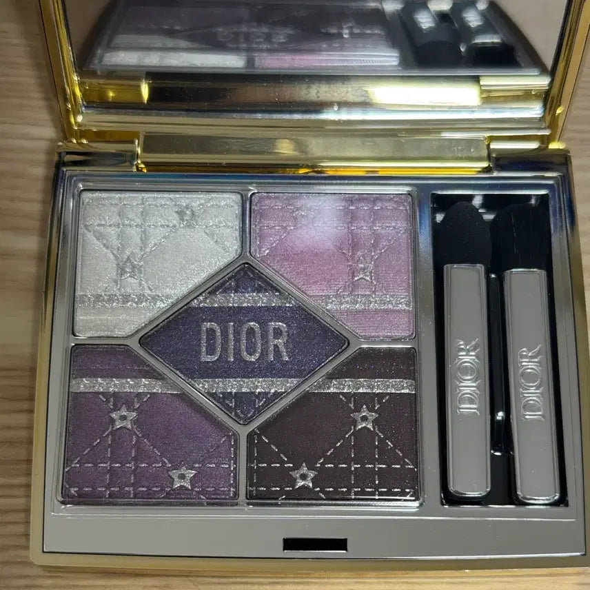 [BUNJANG] Dior Holiday Limited Edition 912 Plum Parade Eyeshadow Palette / 디올 홀리데이 한정 912 플럼 퍼레이드