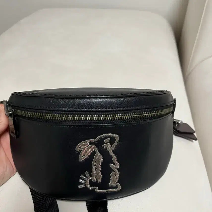 [BUNJANG] Coach Selena Gomez Collaboration Belt Bag Black / 코치 벨트백