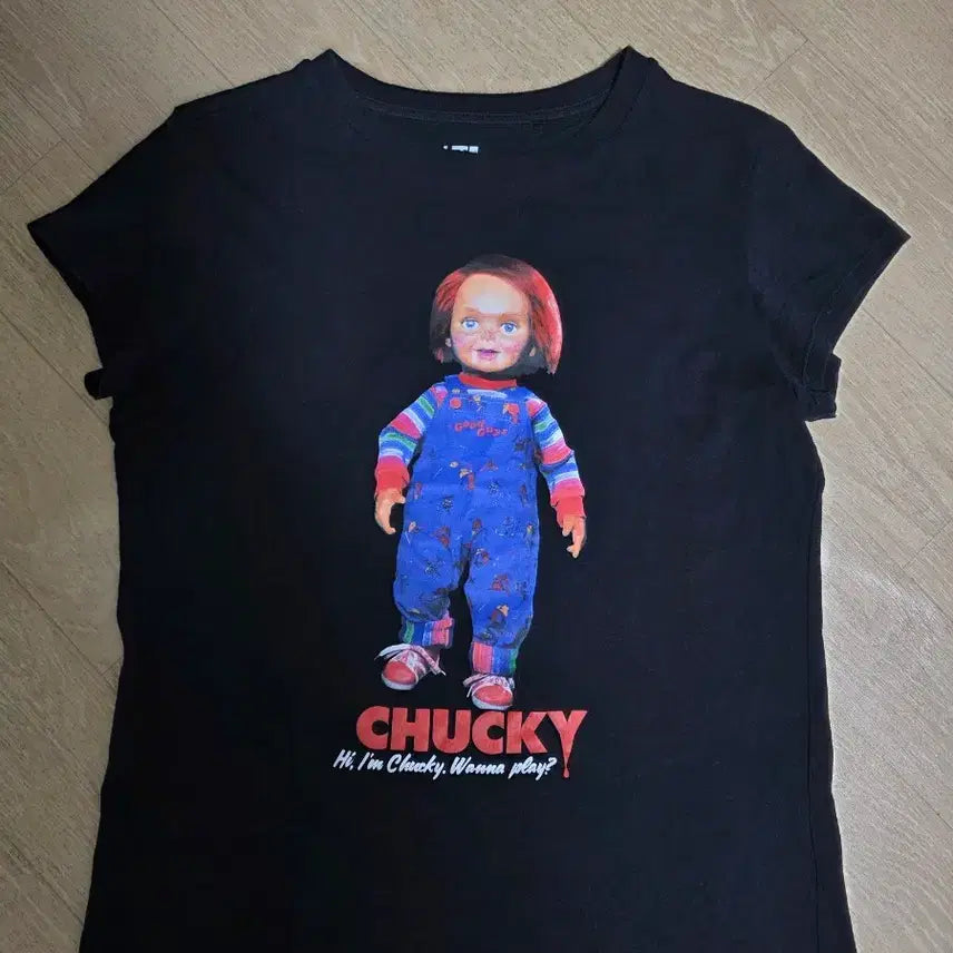 [BUNJANG] Uniqlo x Chucky Graphic T-Shirt - Women's Medium / 유니클로 x 처키 여성 반팔티 M