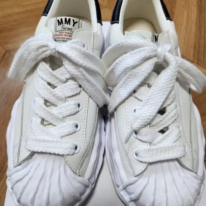 [BUNJANG] Maison Mihara Yasuhiro Blakey Low Top Sneakers / 41)메종 야스히로 블레이키 화이트