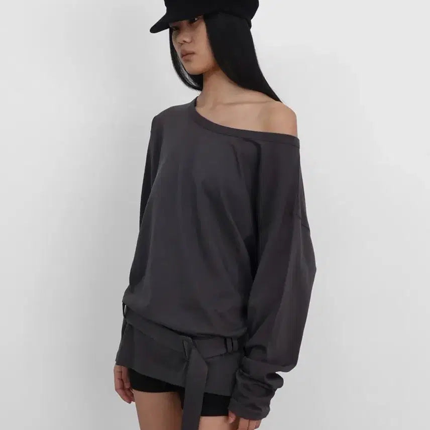 [BUNJANG] Sandro One Shoulder Belt T Charcoal / 샌드릭 원숄더 벨트 티 차콜