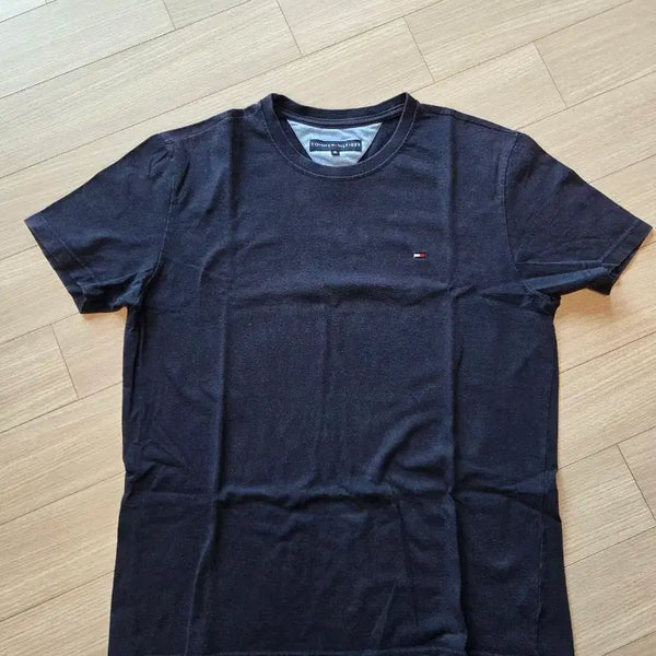 [BUNJANG] Tommy Hilfiger Basic Logo Short Sleeve T-Shirt Navy / 타미힐피거 기본 로고 반팔 티셔츠 네이비