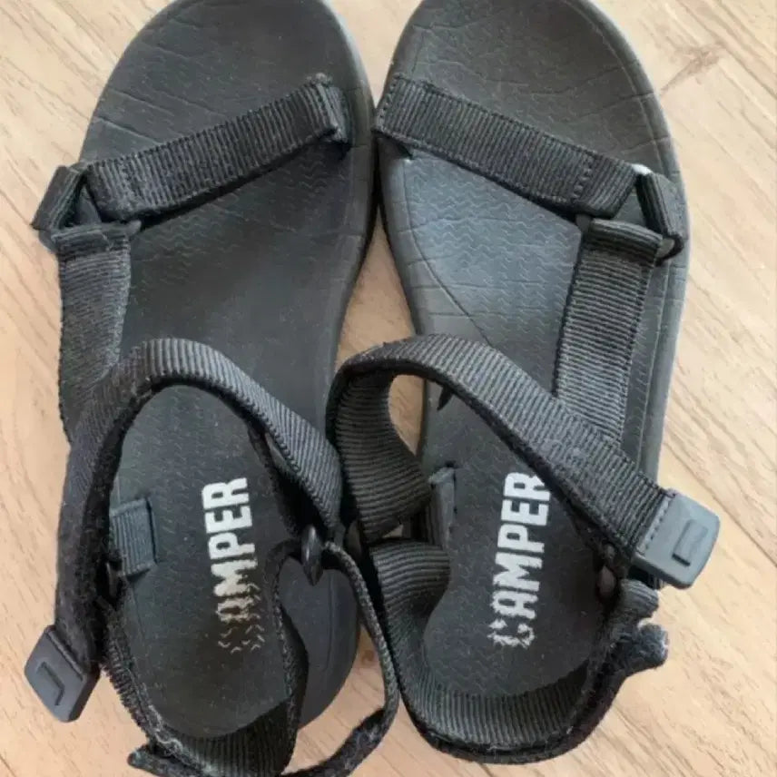 [BUNJANG] Camper Strapped Sandals / 캠퍼스트랩 샌들