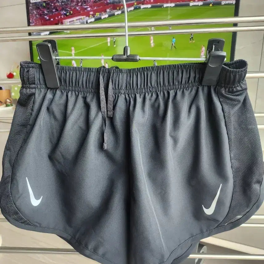 [BUNJANG] Nike Women's Black Shorts / 나이키 여성 쇼츠 블랙