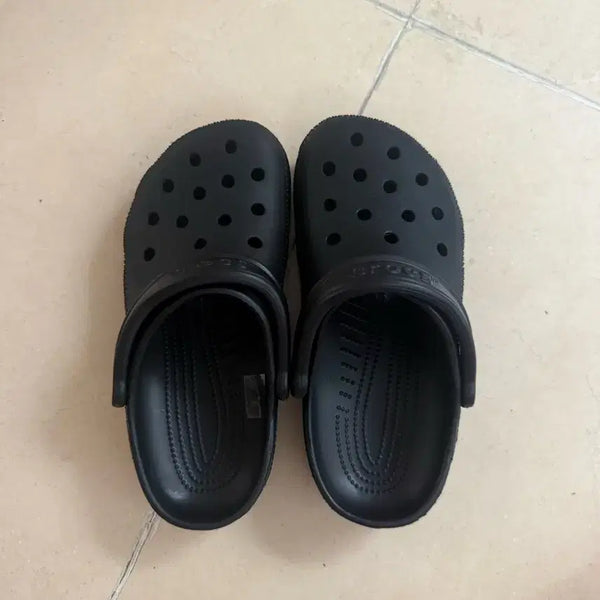 [BUNJANG] Crocs Shoes (Size 230, New) / 크록스230(새상품)