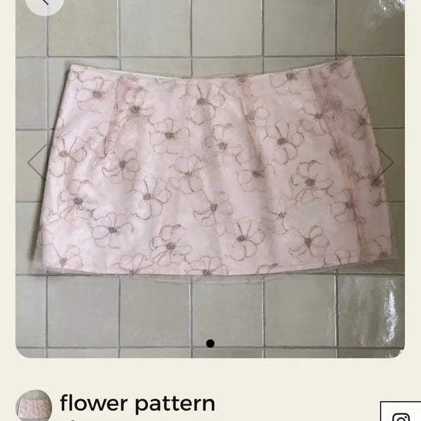 [BUNJANG] Ivory Petal Flower Pattern Skirt M Size / 아이보렛 플라워 패턴 스커트
