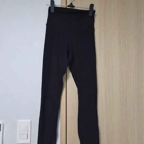 [BUNJANG] Lululemon Black Ankle Length Leggings XS / 룰루레몬 블랙색상 발목 기장 레깅스입니다.