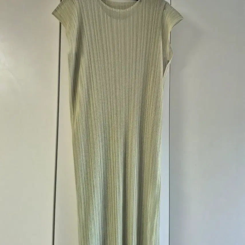 [BUNJANG] High-Quality Pleated Long Dress / 고퀄 플리츠 원피스