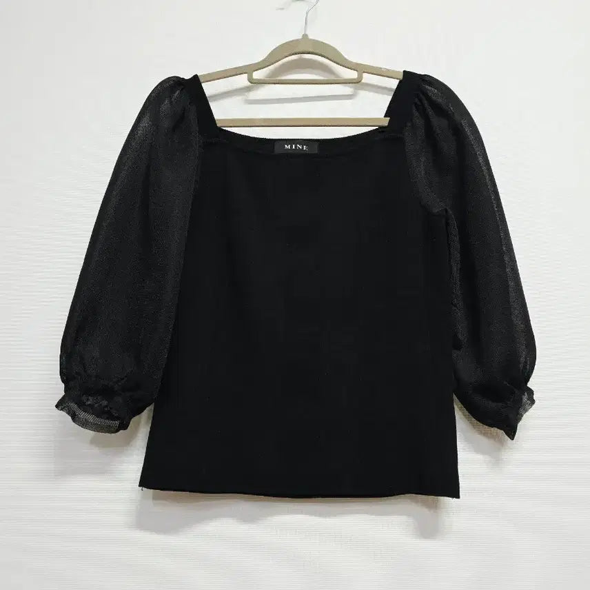 [BUNJANG] MINE Black Square Neck Puff Sleeve Blouse / MINE 여성 블랙 스퀘어넥 퍼프 소매 블라우스