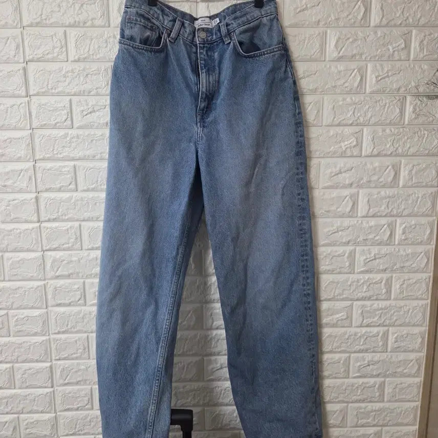 [BUNJANG] And Other Stories Light Wash Denim Pants / 앤아더스토리즈  데님 바지~