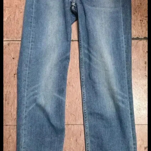 [BUNJANG] Calvin Klein Jeans Unisex Vintage Wash Bottom Detail / 캘빈클라인 ck(정품) 캘빈클라인 청바지. 공용. 26.27 상태 좋아요