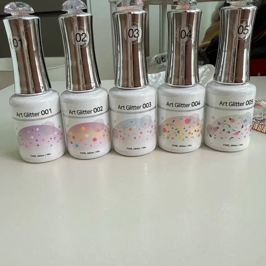 [BUNJANG] IZEMI Art Glitter Gel 5-Piece Set / [아이즈미] 아트 글리터젤 5종세트(새상품)