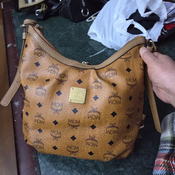 [BUNJANG] MCM Visetos Hobo Bag Brown / MCM 비세토스 호보백 브라운