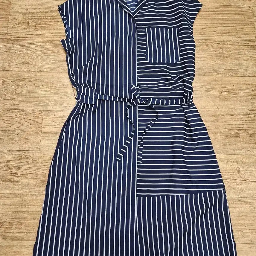 [BUNJANG] Crocodile Striped Midi Dress / 크로커다일원피스
